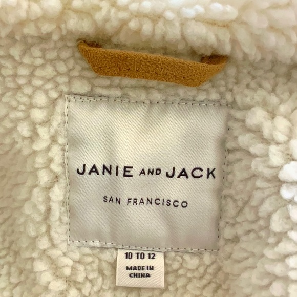 Janie and Jack The Cozy Sherpa Cape Size 10-12 - Picture 5 of 6